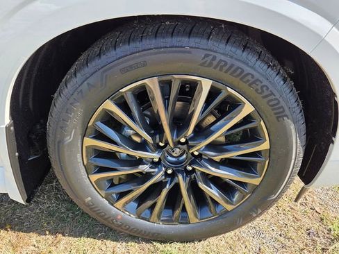 New 2026 INFINITI QX80 Autograph image 9