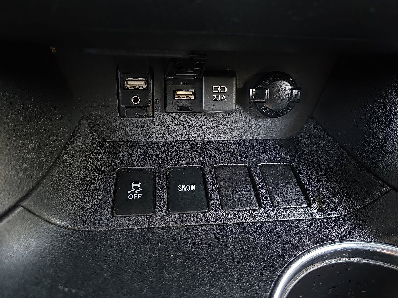 Used 2019 Toyota Highlander XLE FWD image 22