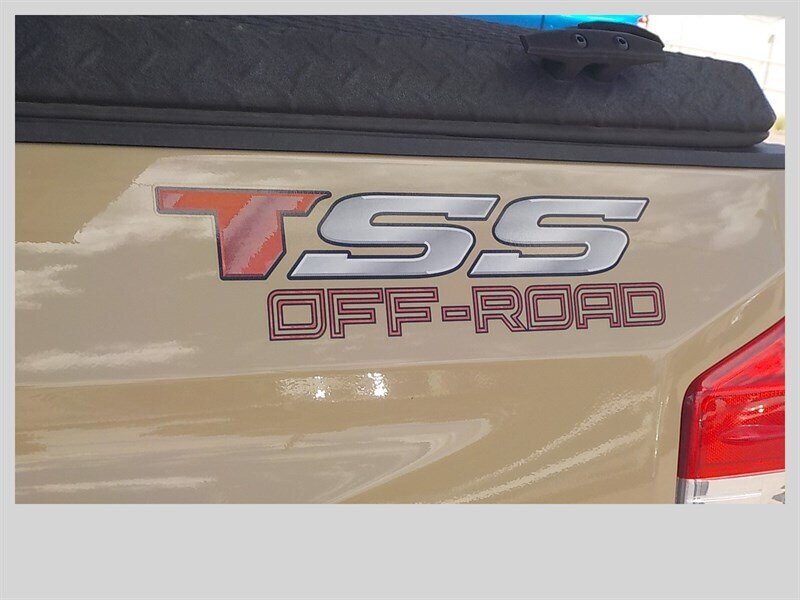 Used 2019 Toyota Tundra SR5 w/ SR5 Upgrade Package AWD/4WD image 12