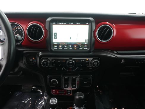 Used 2023 Jeep Wrangler Rubicon w/ Cold Weather Group AWD/4WD image 24