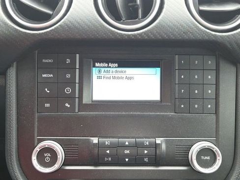 Used 2019 Ford Mustang Coupe image 24