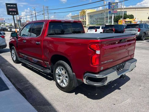Certified 2022 Chevrolet Silverado 1500 LTZ w/ LTZ Premium Package AWD/4WD image 5