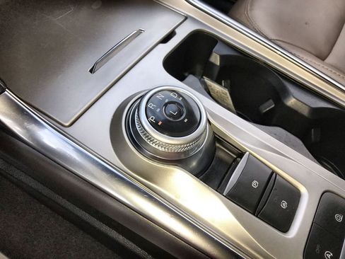 Used 2022 Ford Explorer Limited w/ Equipment Group 301A image 20