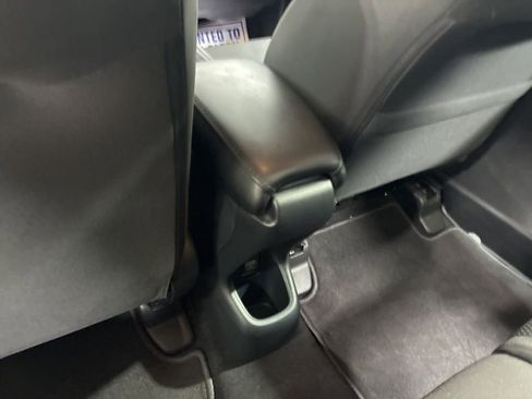 Used 2020 Honda HR-V LX image 18