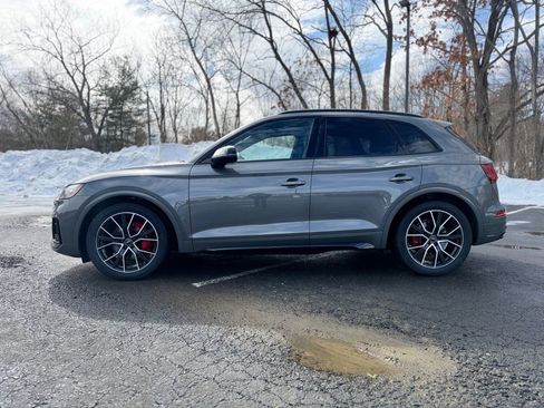 Used 2024 Audi SQ5 Premium Plus image 3