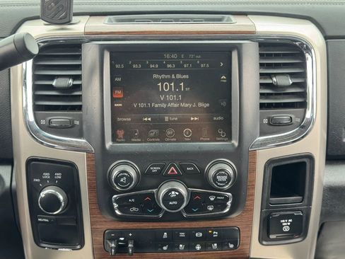 Used 2014 RAM 3500 Laramie w/ Black Appearance Group AWD/4WD image 27