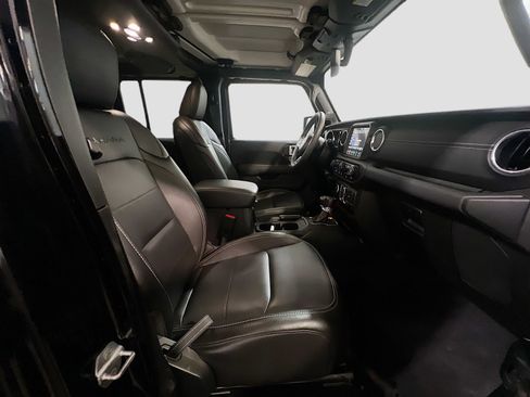 Used 2023 Jeep Wrangler Unlimited Sahara AWD/4WD image 21