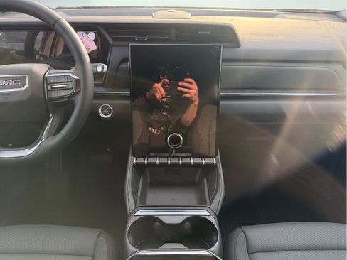 New 2026 GMC Terrain AT4 w/ Convenience Package III image 35