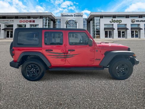 Used 2024 Jeep Wrangler Unlimited Sport AWD/4WD image 8