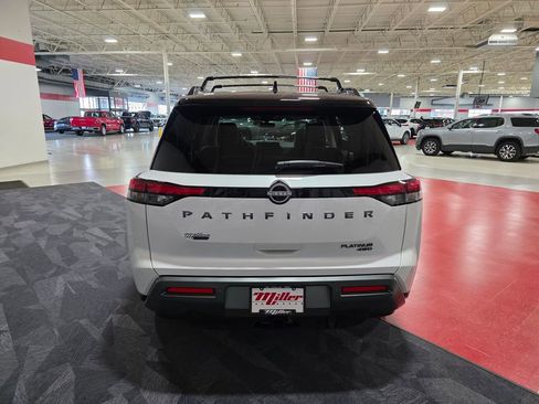 New 2026 Nissan Pathfinder Platinum image 4