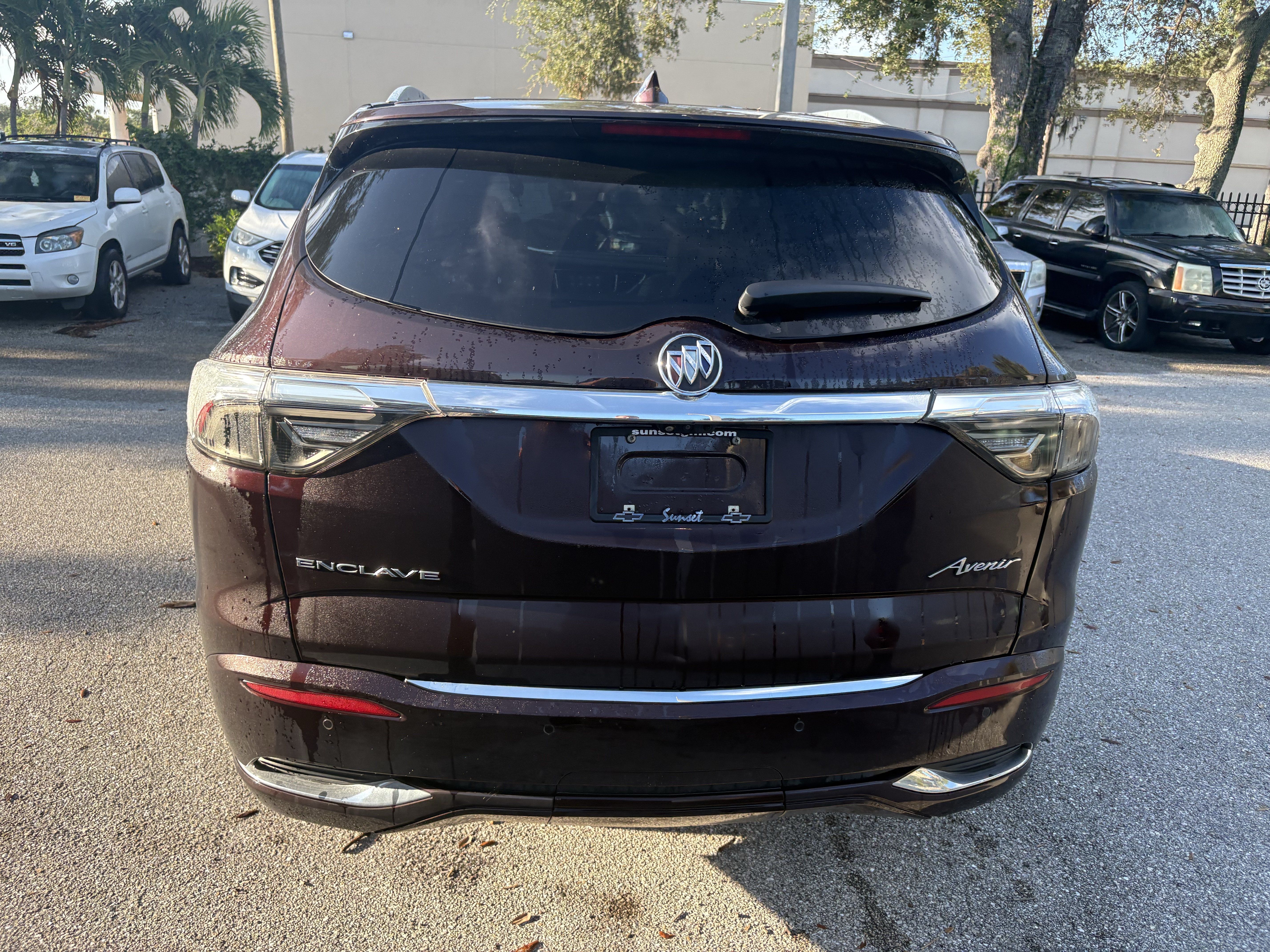 Used 2024 Buick Enclave Avenir FWD image 6