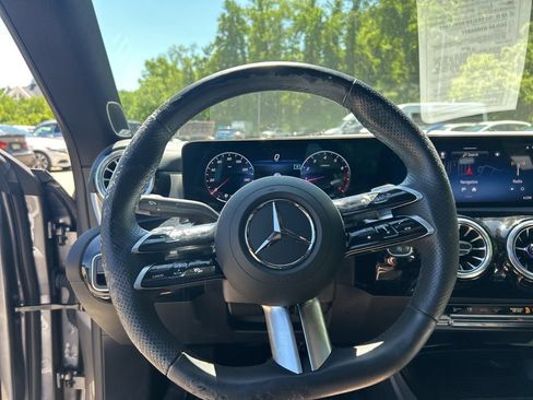Certified 2025 Mercedes-Benz CLA 250 4MATIC image 13