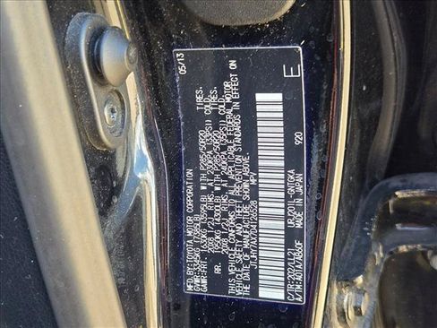 Used 2013 Lexus LX 570 4WD w/ Luxury Pkg w/Pre-crash image 25