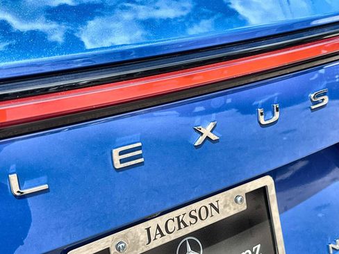 Used 2025 Lexus NX 250 FWD w/ Accessory Package (Z2) image 16