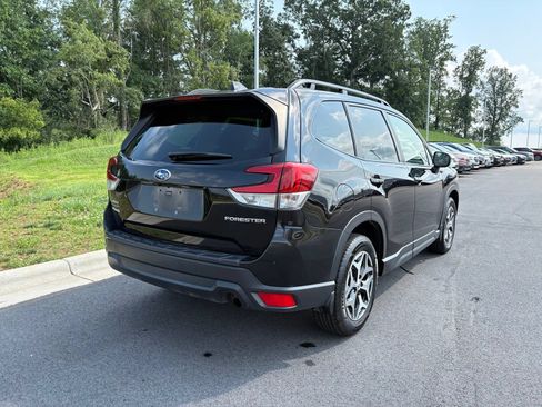 Certified 2023 Subaru Forester Premium w/ Popular Package #2 AWD/4WD image 9