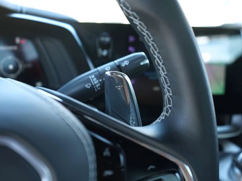 Used 2025 Chevrolet Corvette Z06 image 39