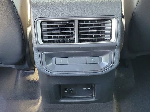 Used 2024 Volkswagen Atlas Cross Sport SEL R-Line image 13