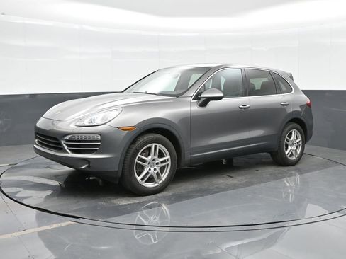 Used 2014 Porsche Cayenne image 1