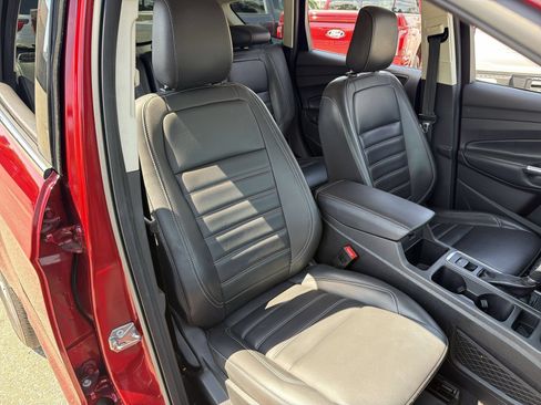 Used 2019 Ford Escape SEL FWD image 27