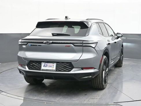 New 2026 Chevrolet Equinox EV RS image 11