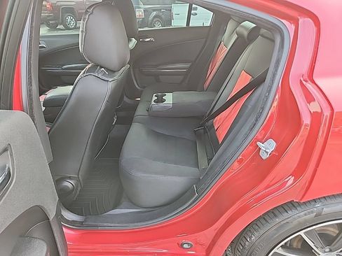Used 2012 Dodge Charger SE RWD image 26
