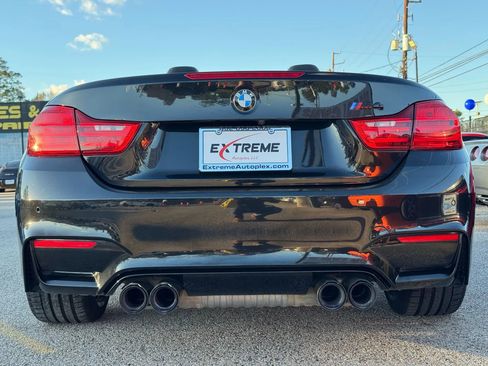 Used 2015 BMW M4 Convertible image 3