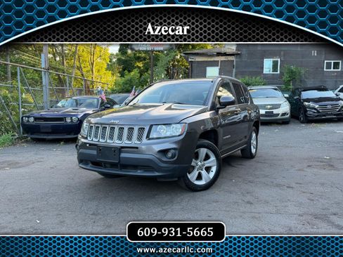 Used 2016 Jeep Compass Latitude FWD image 1