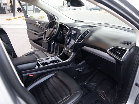 Used 2021 Ford Edge SEL image 18