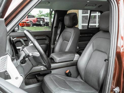 Used 2023 Land Rover Defender 130 First Edition AWD/4WD image 7