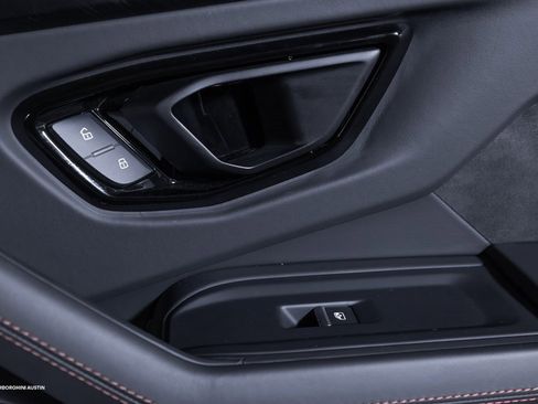 Used 2024 Lamborghini Urus S image 49