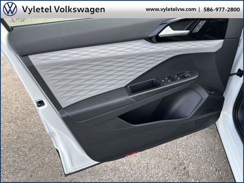 Certified 2022 Volkswagen Taos S w/ IQ Drive S Package image 14