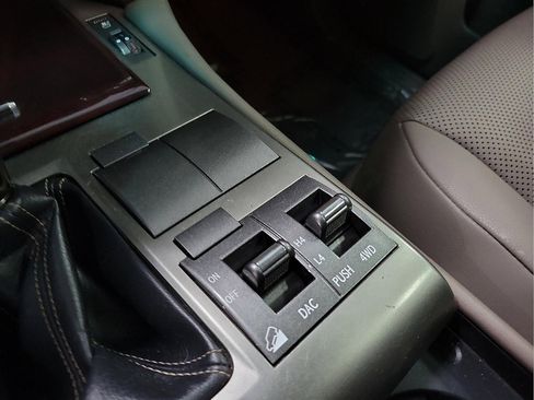 Used 2019 Lexus GX 460 Premium image 19