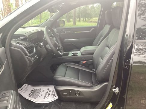 New 2026 GMC Acadia Elevation w/ Elevation Premium Package FWD image 12