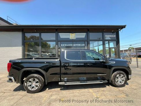 Used 2023 GMC Sierra 1500 SLE w/ Max Trailering Package image 2