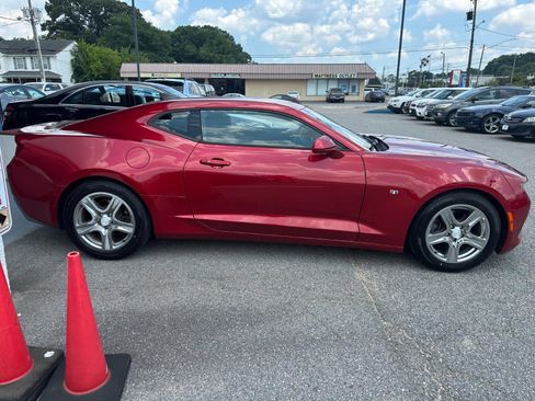 Used 2017 Chevrolet Camaro LT image 5