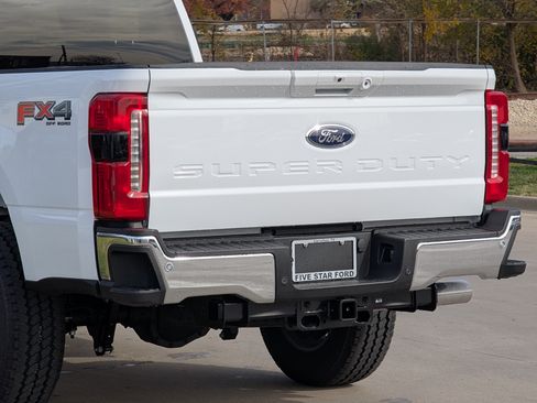 New 2026 Ford F250 Lariat w/ FX4 Off-Road Package AWD/4WD image 6