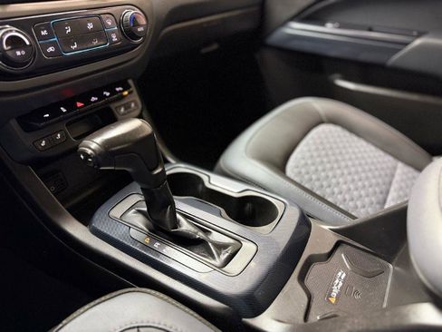 Used 2020 Chevrolet Colorado Z71 image 20