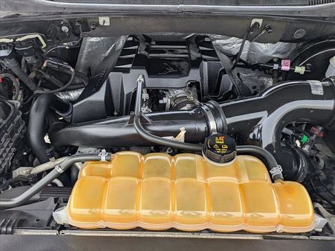 Used 2015 Ford F150 XLT w/ Equipment Group 302A Luxury image 22