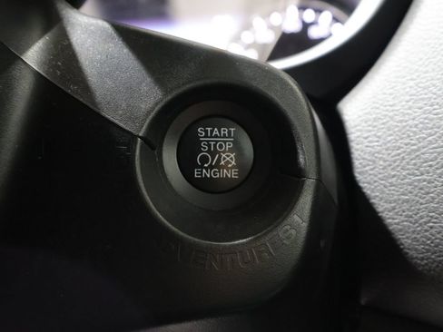 Used 2022 Jeep Renegade Trailhawk AWD/4WD image 23