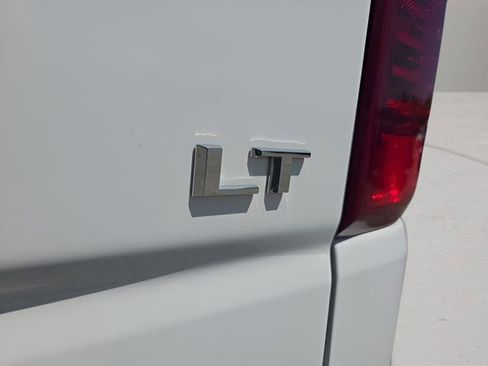 Used 2024 Chevrolet Silverado 1500 LT AWD/4WD image 18