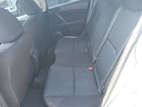 Used 2011 MAZDA MAZDA3 i Sport image 24