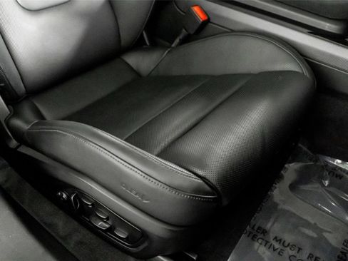 Used 2020 Porsche Taycan Turbo S w/ Premium Package image 28