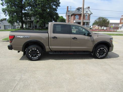 Used 2021 Nissan Titan PRO-4X w/ Pro-4x Convenience Package image 2