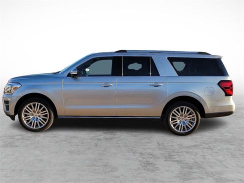 Used 2023 Ford Expedition Max Limited image 6