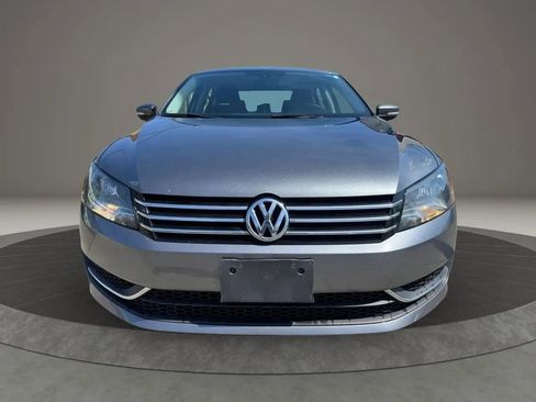 Used 2015 Volkswagen Passat 1.8T S FWD image 8
