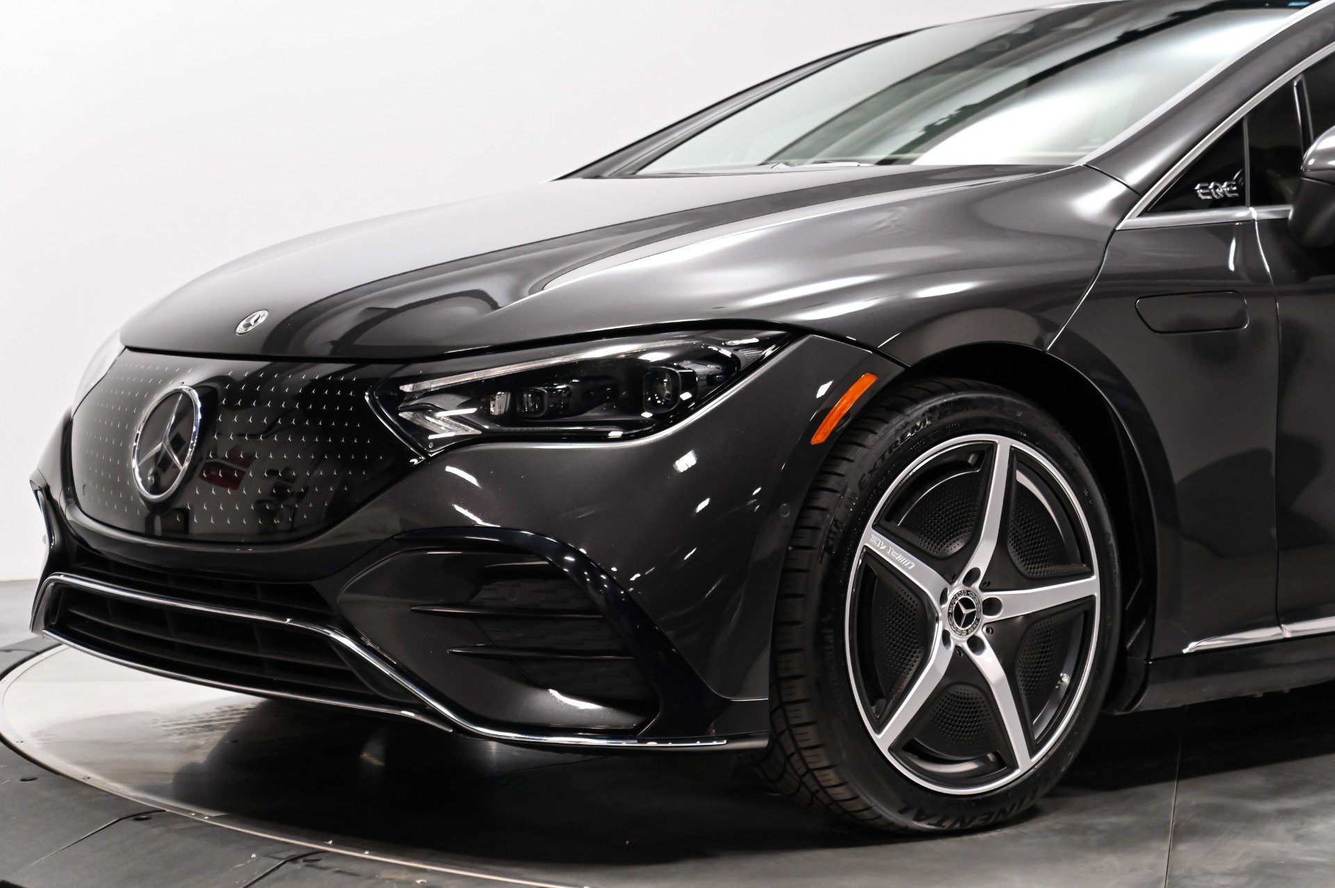 Used 2023 Mercedes-Benz EQE 350+ 4MATIC Sedan image 5
