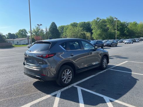Used 2022 MAZDA CX-5 AWD 2.5 S w/ Select Package image 6