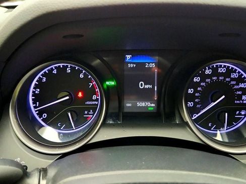 Used 2023 Toyota Camry SE FWD image 15
