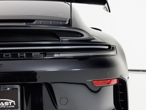 Used 2025 Porsche 911 GT3 RWD image 75