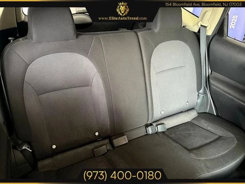 Used 2013 Nissan Rogue SV image 22